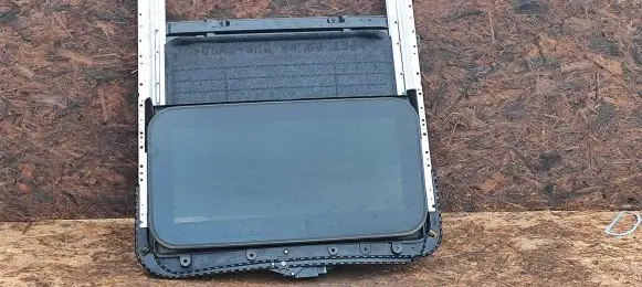 Mitsubishi Outlander Sunroof set 7705230B E643R003021