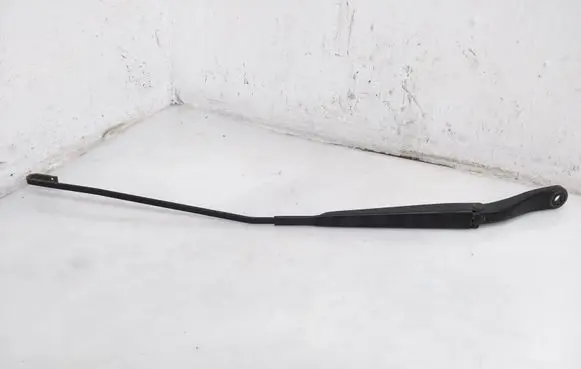 Opel Movano B Front wiper blade arm 8200734779B