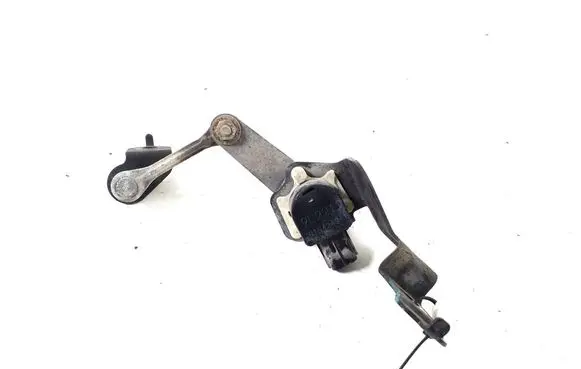 Subaru Legacy Air suspension front height level sensor B1542491