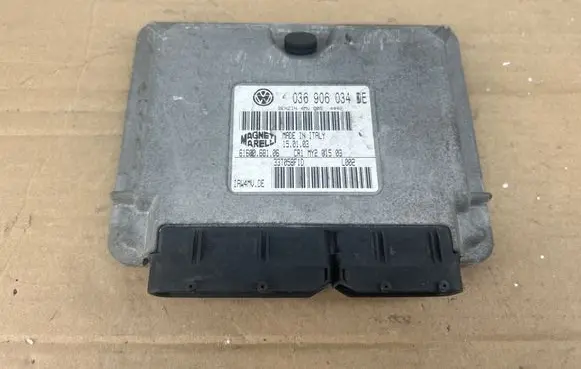 Volkswagen Polo V 6R Engine control unit/module 036906034DE 33T058F1D 6160068106