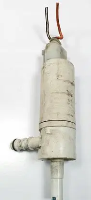 Mercedes-Benz GL X164 Windscreen/windshield washer pump