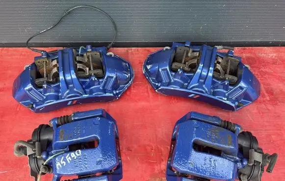 BMW M5 F90 Brake discs and calipers set 