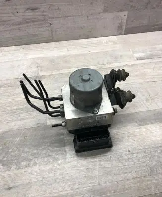 Volkswagen PASSAT B7 ABS Pump 3AA614109AE 54085647H 17654045