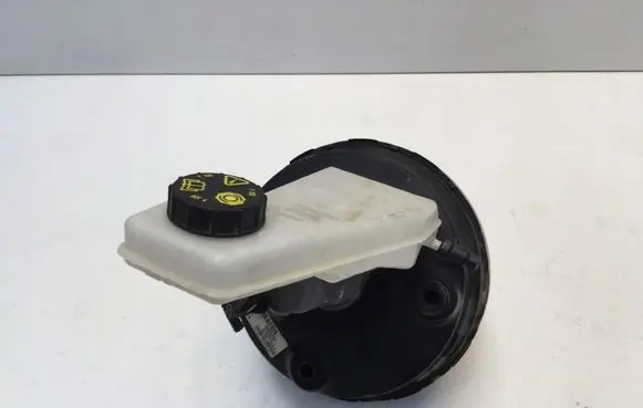 Volvo XC40 Brake booster 32214579