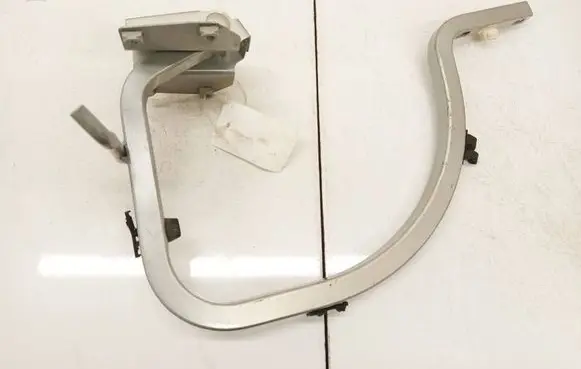 Volkswagen Jetta VI Tailgate/trunk/boot hinge 5C6827301E