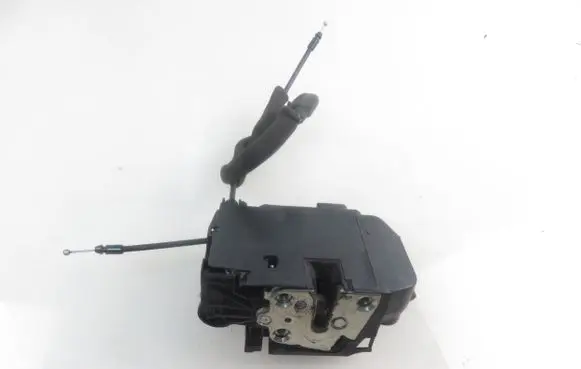 Iveco Daily 6th gen Front door lock
