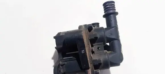 BMW 5 E34 Coolant heater control valve 8391417 1147412042