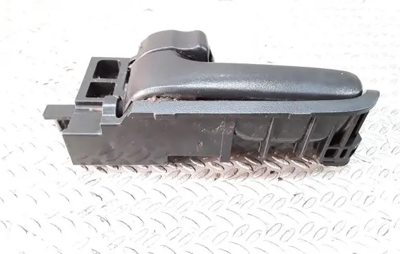 Pontiac Vibe Rear door interior handle