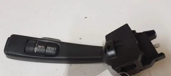 Volvo V50 Wiper control stalk 8691993
