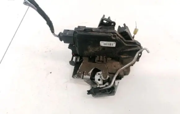 Audi A6 S6 C5 4B Rear door lock 4B0839015G