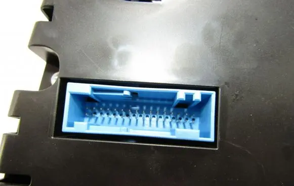Speedometer (instrument cluster)
