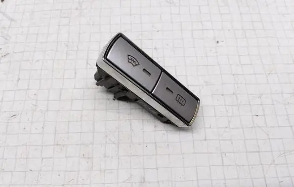 Ford Mondeo Mk III Windscreen/window heater switch 4S7T18K574AB