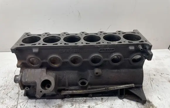 BMW 3 E30 Engine block 1278849