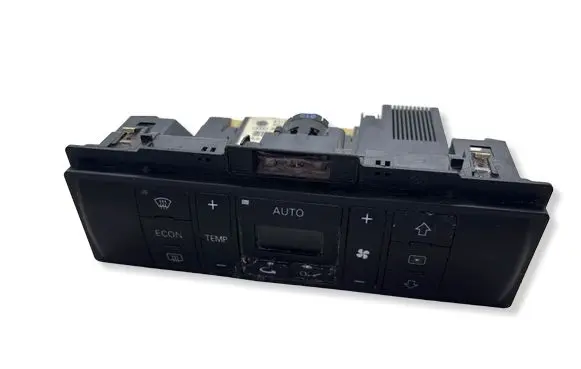 Audi A4 S4 B5 8D Climate control unit 8D0820043M