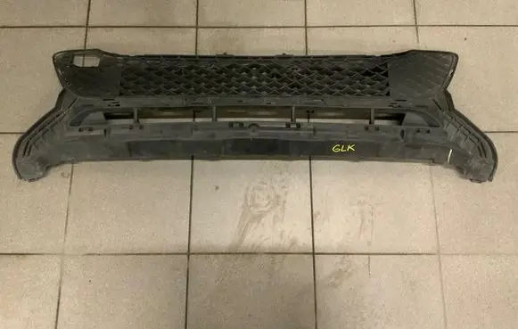 Mercedes-Benz GLK (X204) Front bumper lower grill A2048856823