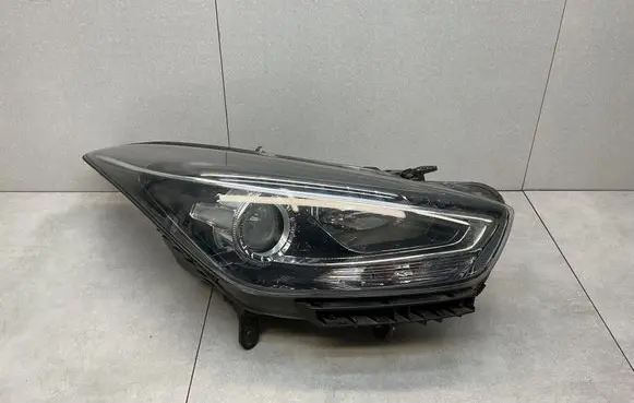 Hyundai i40 Headlight/headlamp 