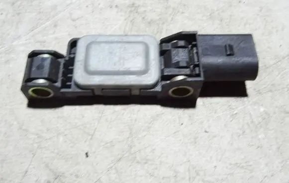 Audi A6 S6 C5 4B Airbag deployment crash/impact sensor 4B0959643C