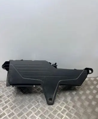 BMW 4 F32 F33 Air filter box 8578649