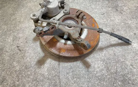 Citroen C4 III e-C4 Front wheel hub spindle knuckle