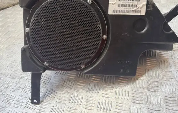 Jeep Cherokee Sound amplifier 05091212AB