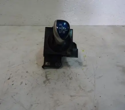 Toyota Auris E180 Gear shift rod 75C583-LHD
