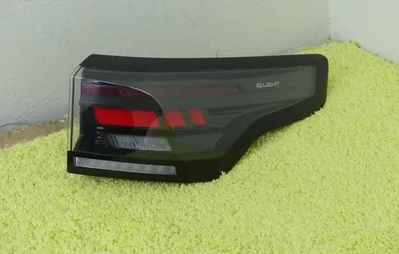 Rear/tail lights