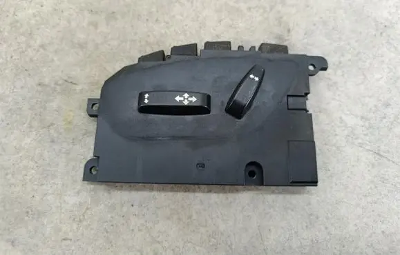 Volvo V50 Seat control module 30710123