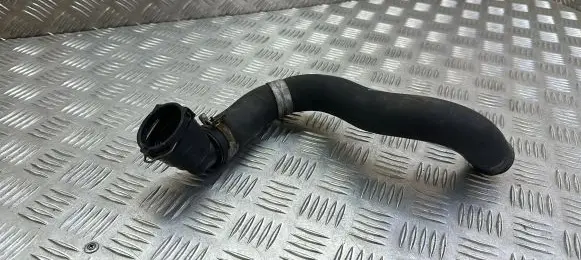 Honda CR-V Engine coolant pipe/hose