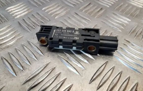 Audi A4 S4 B7 8E 8H Airbag deployment crash/impact sensor 8E0959643B