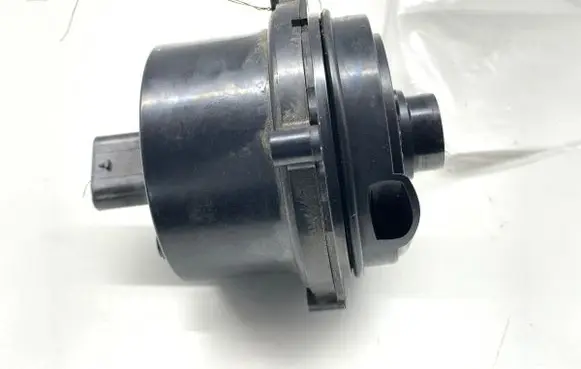 Tesla Model Y Oil filter mounting bracket P161932200C
