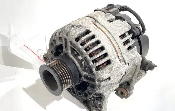 Volkswagen Golf V Generator/alternator 036903024J