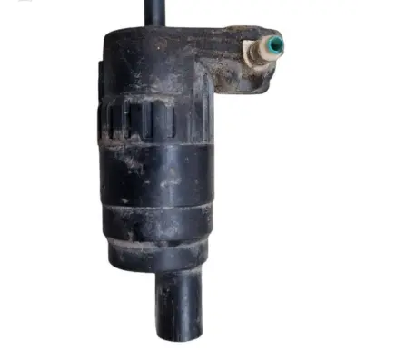 Volkswagen Tiguan Windscreen/windshield washer pump 1K6955651