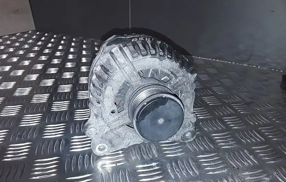 Volkswagen PASSAT B6 Generator/alternator 06f903023f