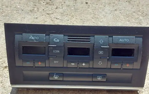 Audi A4 S4 B7 8E 8H Climate control unit 8E0820043BJ