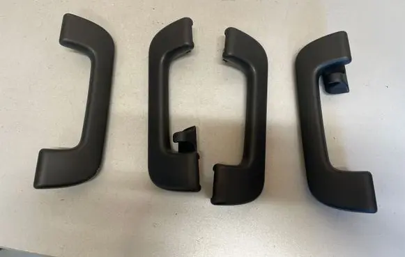 Audi A4 S4 B9 A set of handles for the ceiling 4M0857607