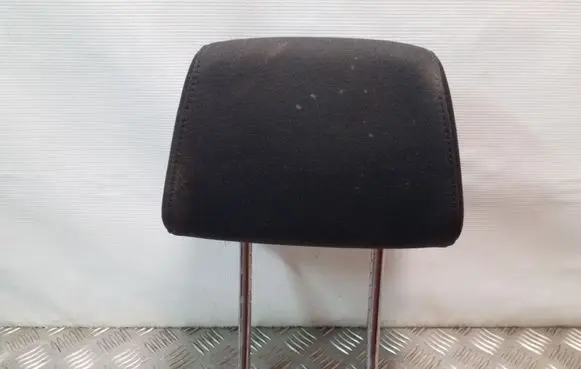 BMW 1 E81 E87 Front seat headrest 