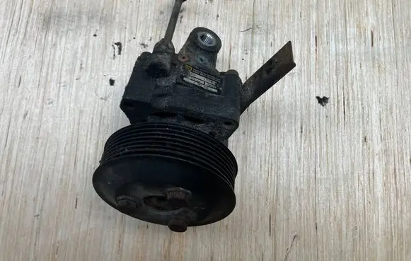 BMW 7 E32 Power steering pump 6380BAD 2105973 1190699