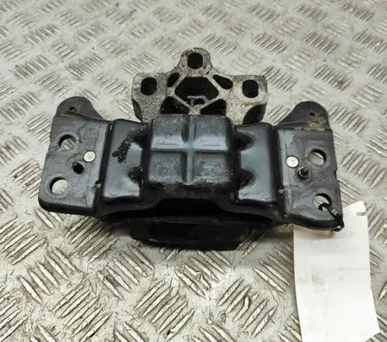 Audi Q2 - Engine mount bracket 5Q0199555BJ