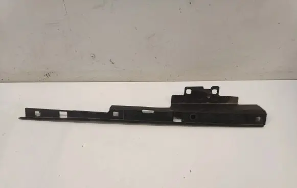 Polestar 2 Fender end trim 32234903