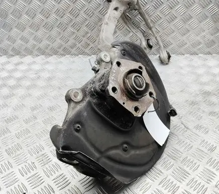 Audi Q7 4M Front wheel hub 4M0407560 4M0407242J