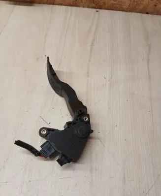 Nissan Micra Accelerator throttle pedal 180021HMOA
