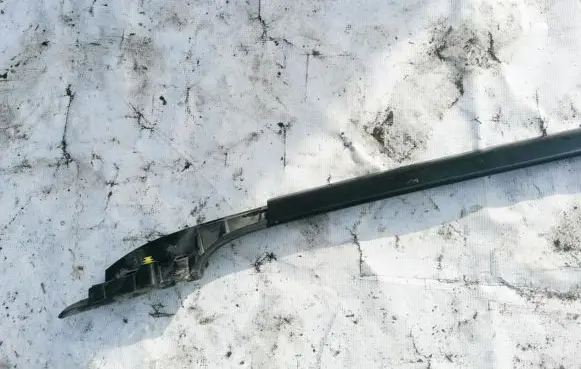 Toyota Avensis T220 Roof bar rail