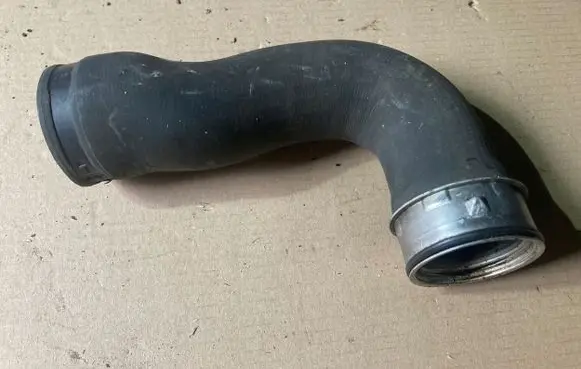 Volkswagen Eos Air intake hose/pipe 1K0145834N