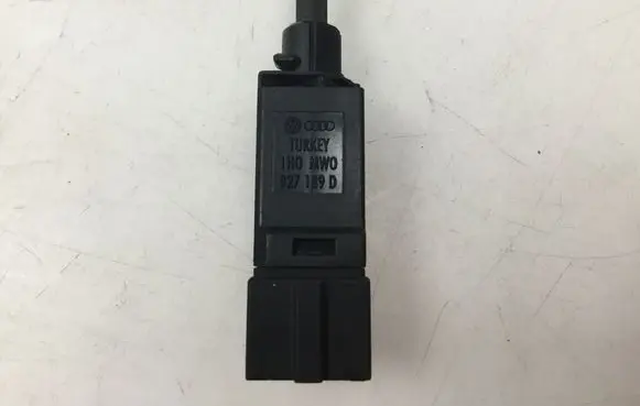 Volkswagen Sharan Brake pedal sensor switch 1H0MW0