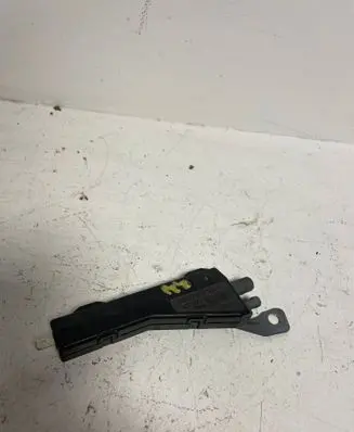 Mercedes-Benz A W168 Aerial antenna amplifier 1688200289