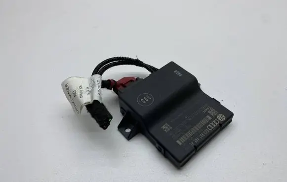Audi Q3 8U Gateway control module 8U0907468AE 8U0907468J