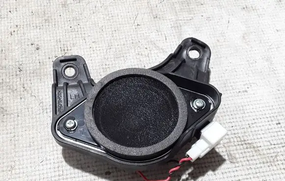Hyundai Ioniq Front door high frequency speaker 96390G2500