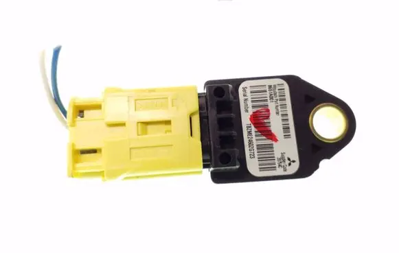 Mitsubishi Outlander Airbag deployment crash/impact sensor 8651A001