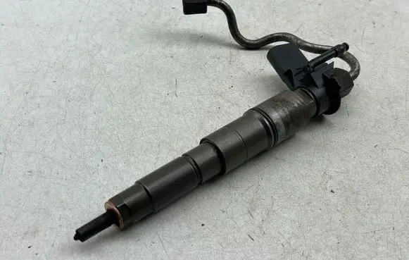 Fuel injector