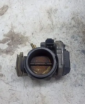 Audi A6 S6 C5 4B Throttle valve